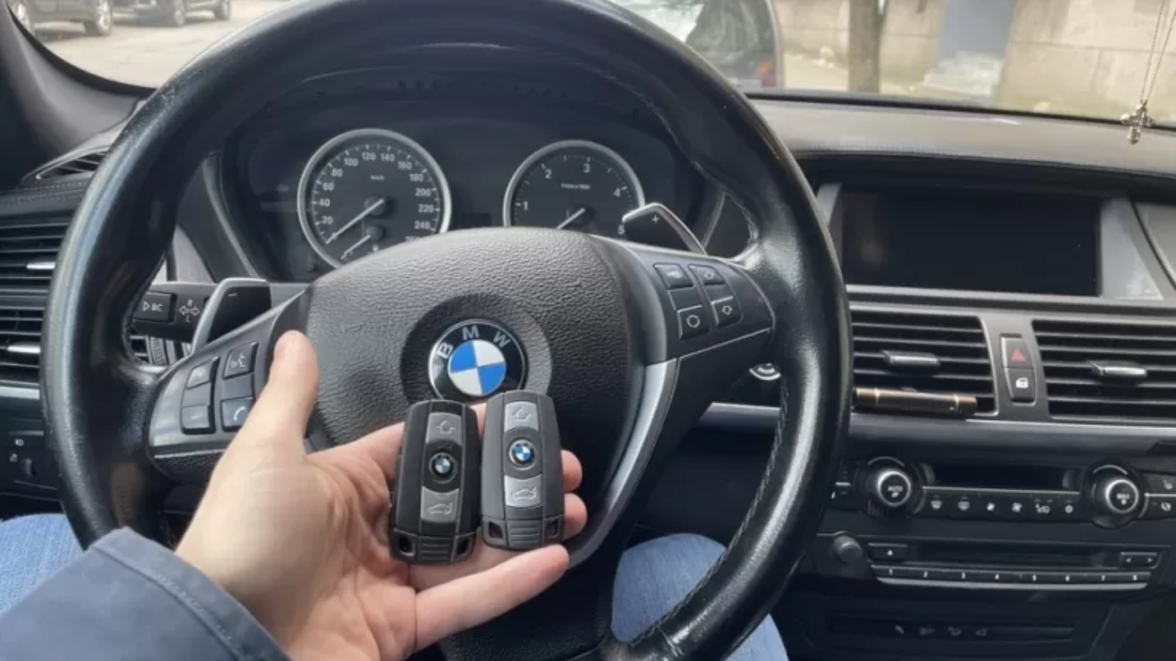 bmw-avarinis-atrakinimas_0